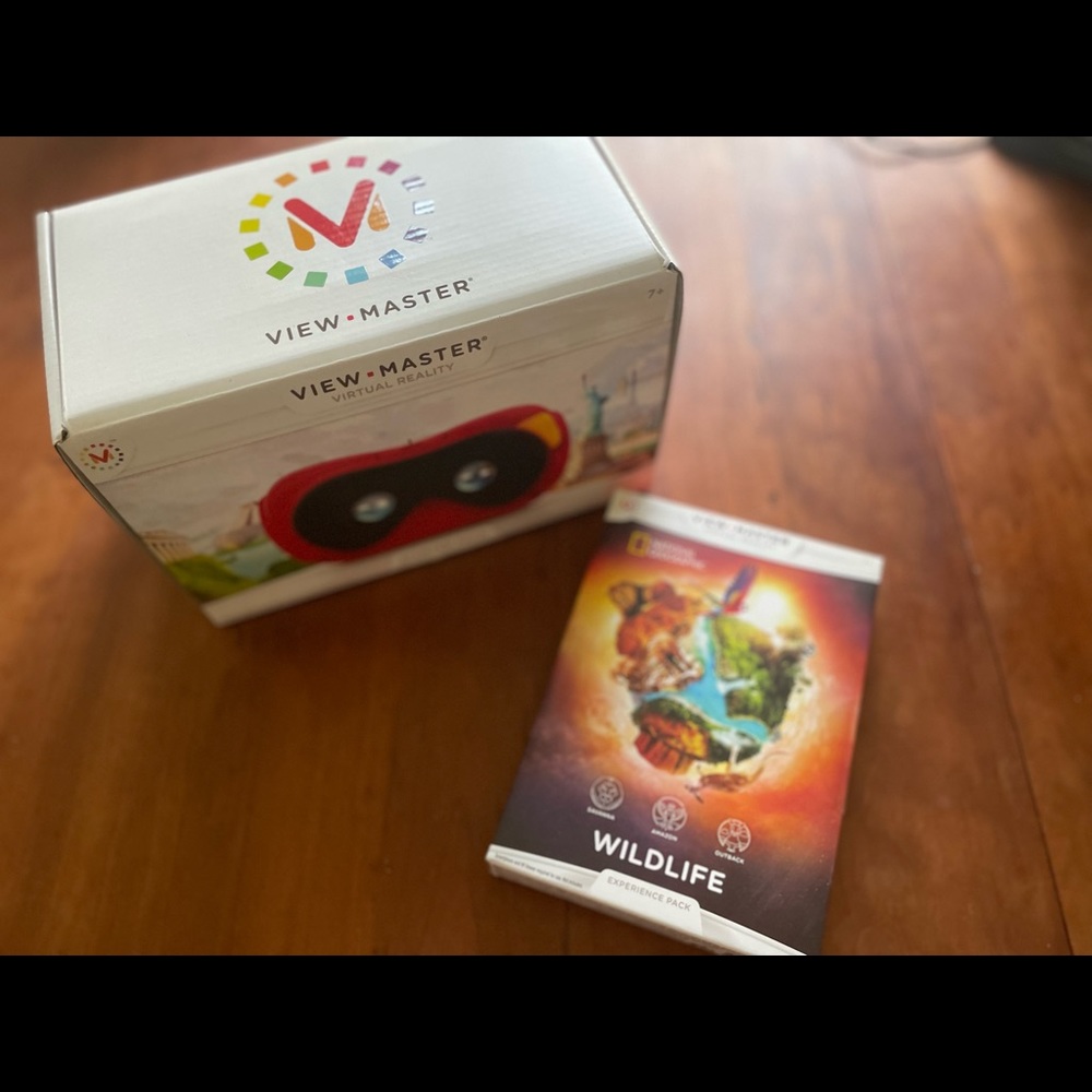 View master Virtual Reality Glasses & Wildlife pack